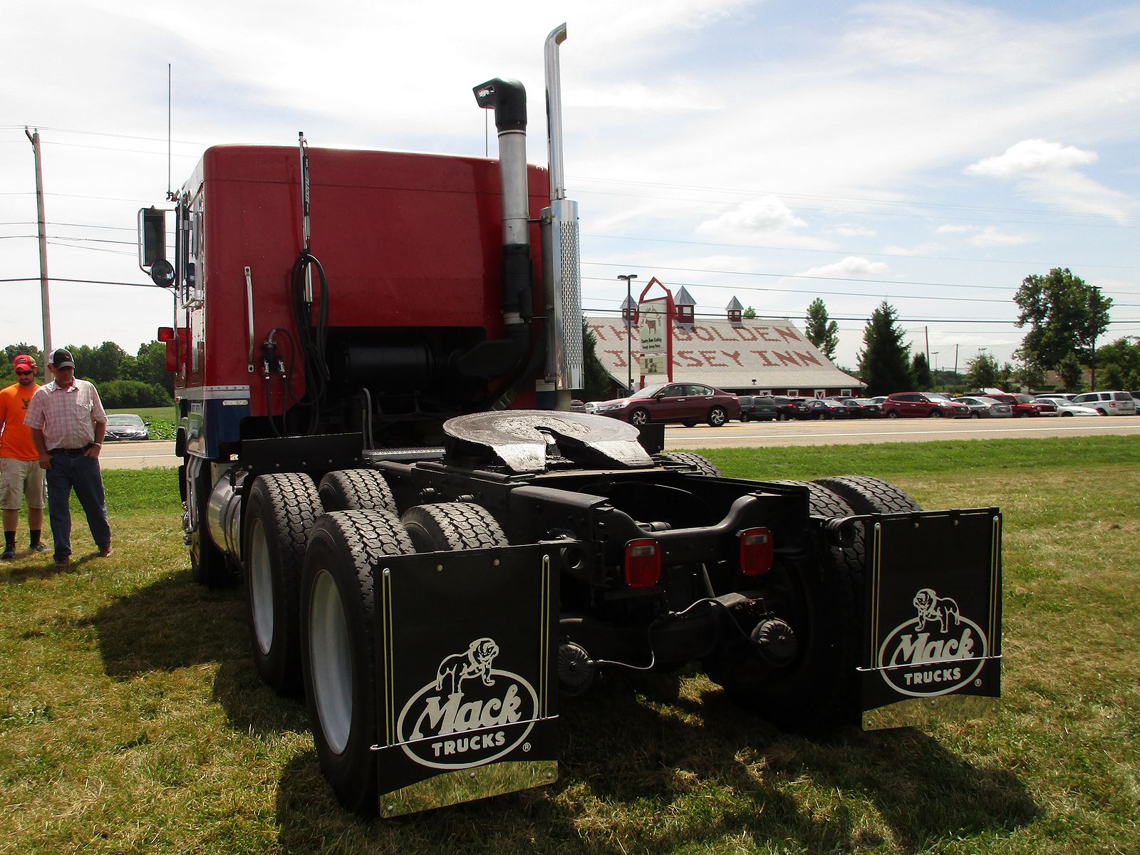 PUX 5863, Mack CruiseLiner (Ohio) License plate of the USA