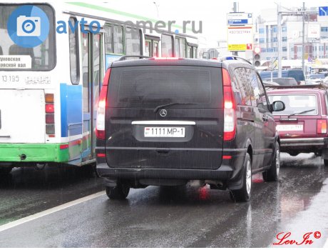 1111 MP-1, Mercedes-Benz Viano