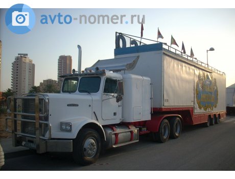 960 CLT 77, Freightliner FLC