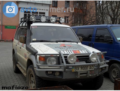 BX 9000 AO, Mitsubishi Pajero