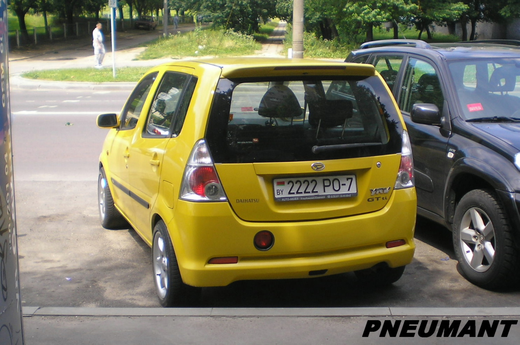 2222 PO-7, Daihatsu YRV 1st gen (M200), 2000–2005