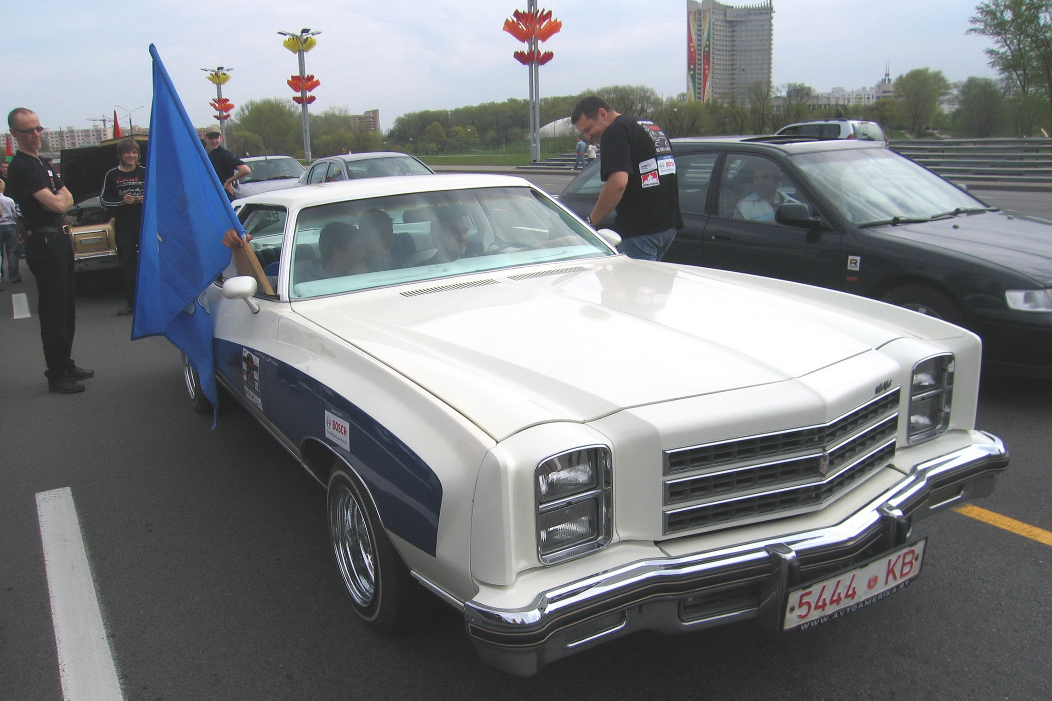 5444 KB, Chevrolet Monte Carlo 2nd gen (57; A-body), facelift, 1975–1977