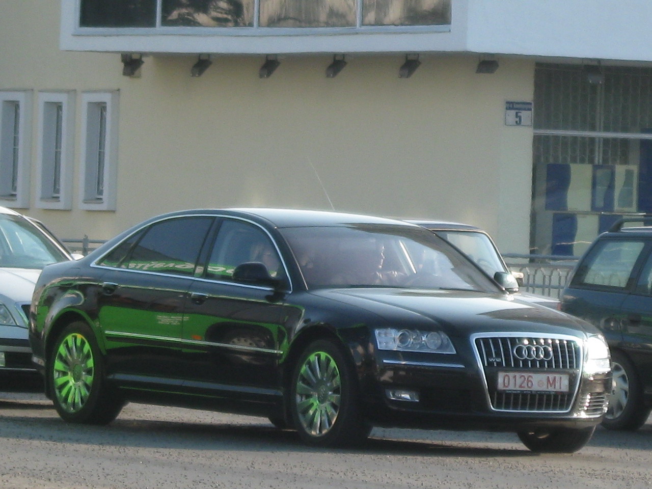 0126 MI, Audi A8 2nd gen (D3/4E2/4E8), 2002–2010