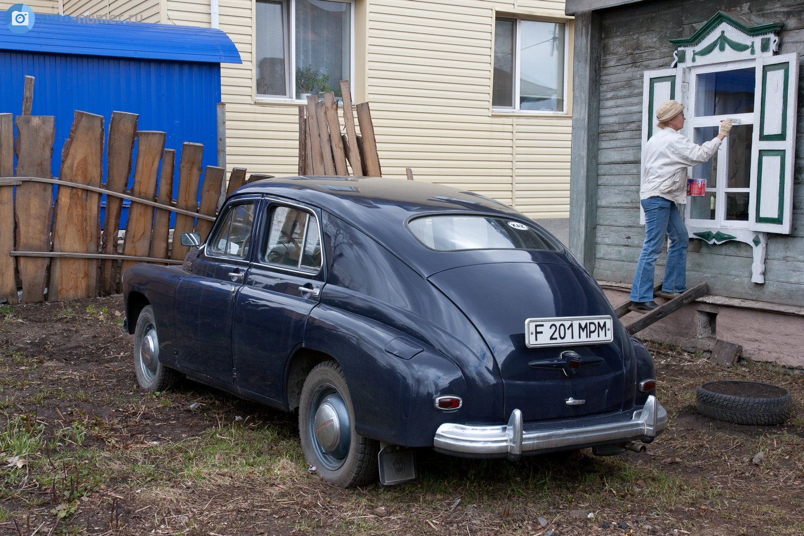 F 201 MPM, GAZ 20 Победа 