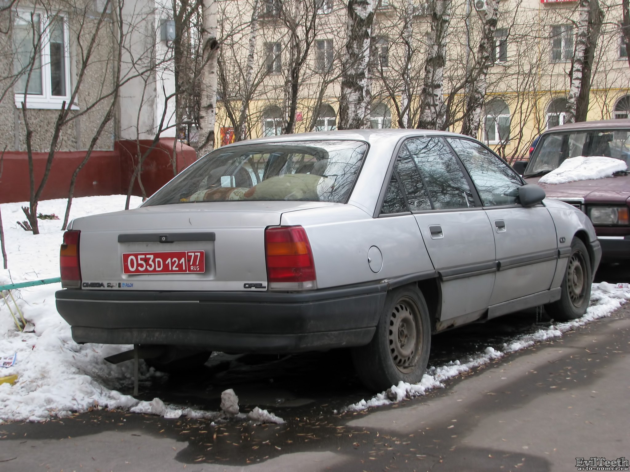 053 D 121 77, Opel Omega 