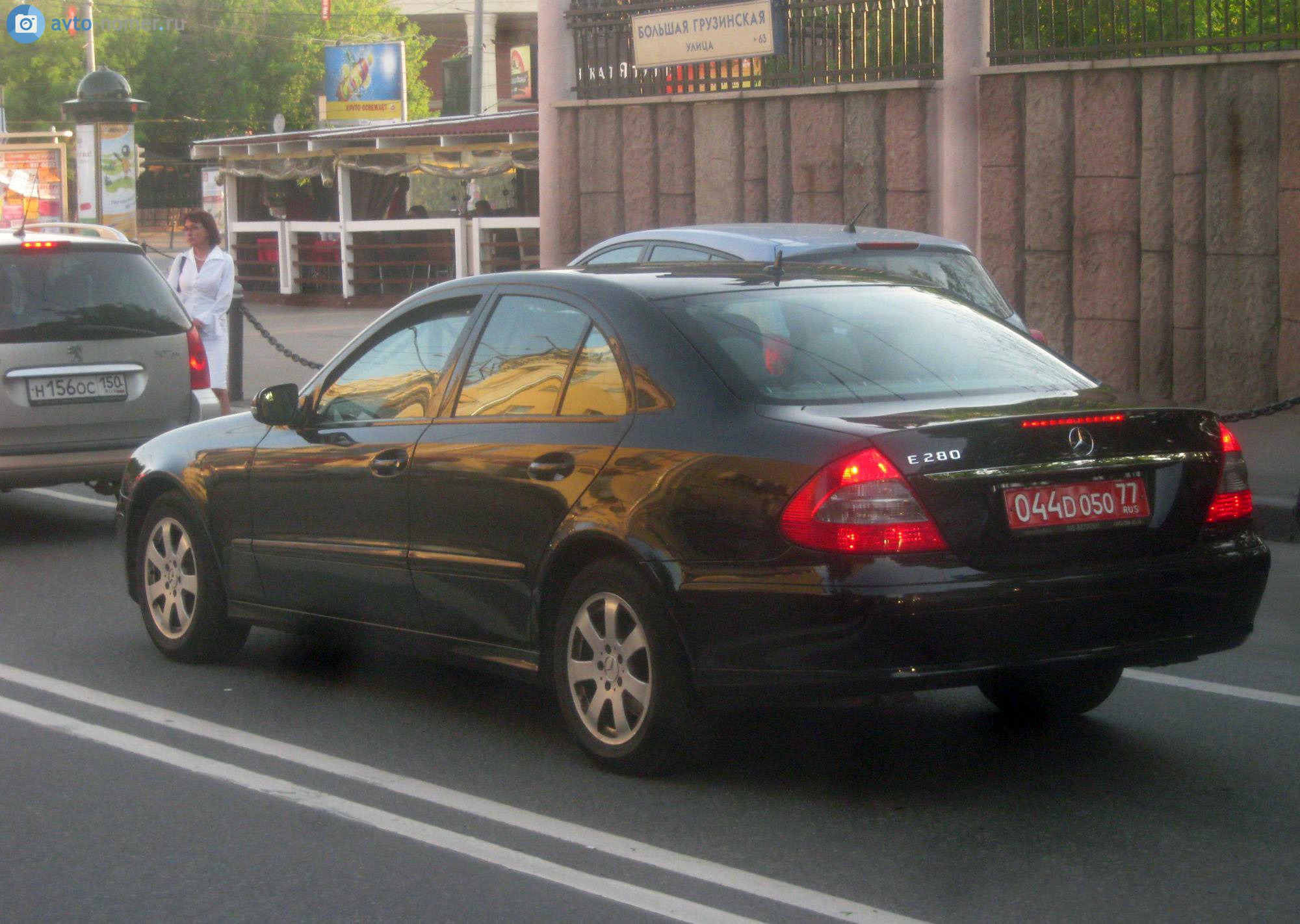 044 D 050 77, Mercedes-Benz E-Klasse 3rd gen Sedan (W211), 2002­–2009