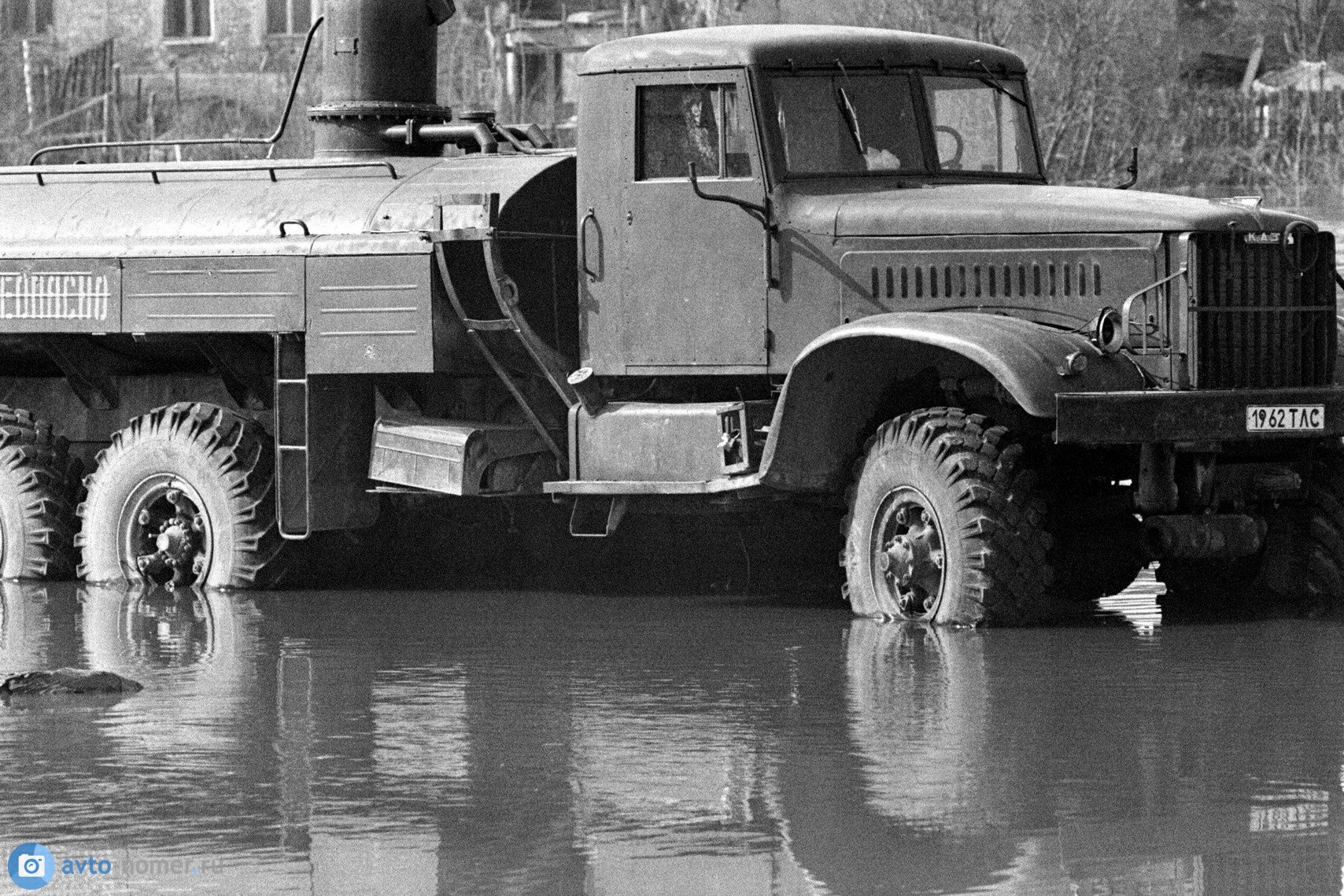 1962 ТЛС, KrAZ 214 
