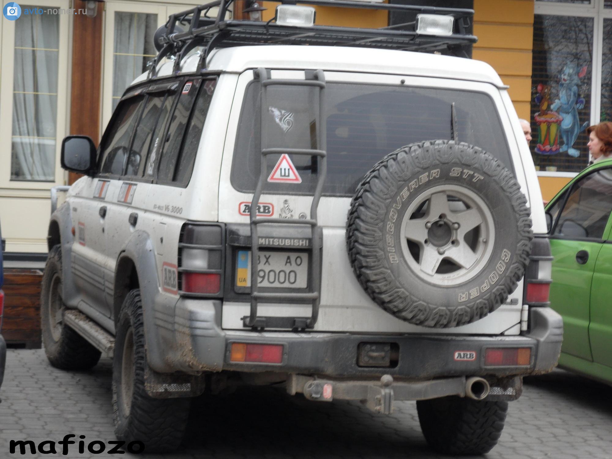 BX 9000 AO, Mitsubishi Pajero 