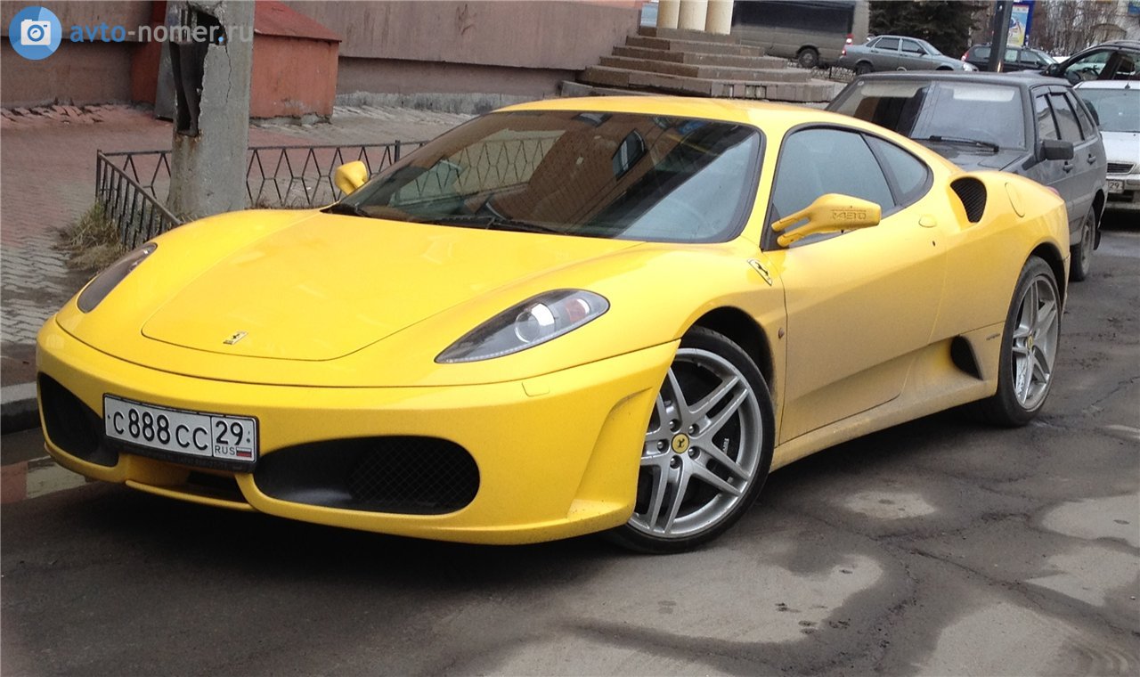 Желтая Феррари f430