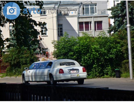 ак 945 е 35, Lincoln Town Car