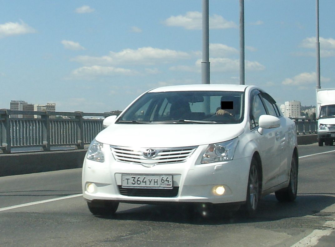 т 364 ун 64, Toyota Avensis 