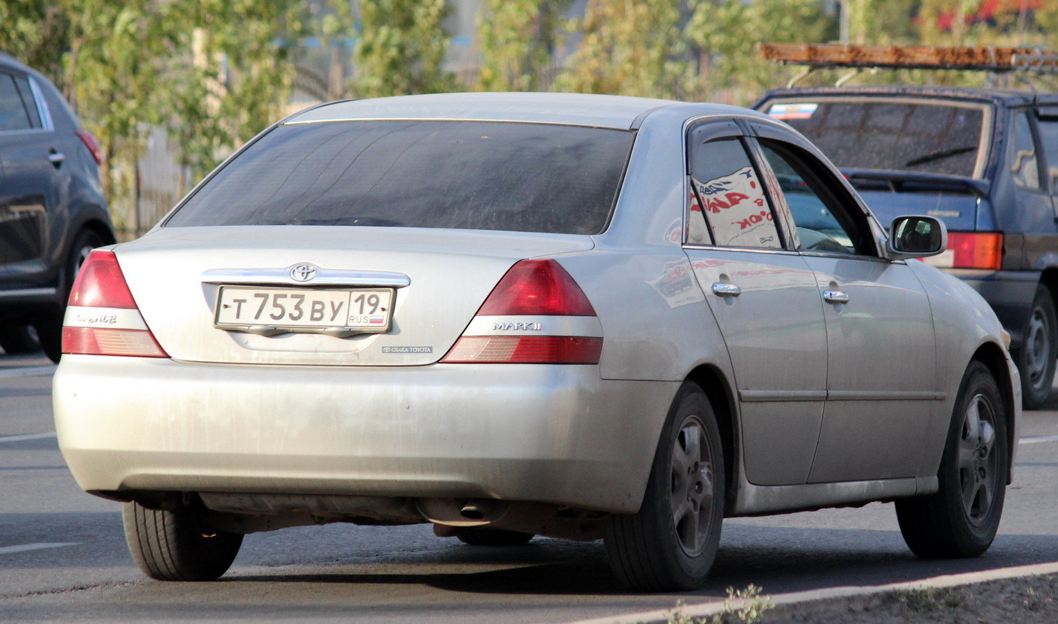 т 753 ву 19, Toyota Mark II 9th gen Sedan (X110), 2000–2004