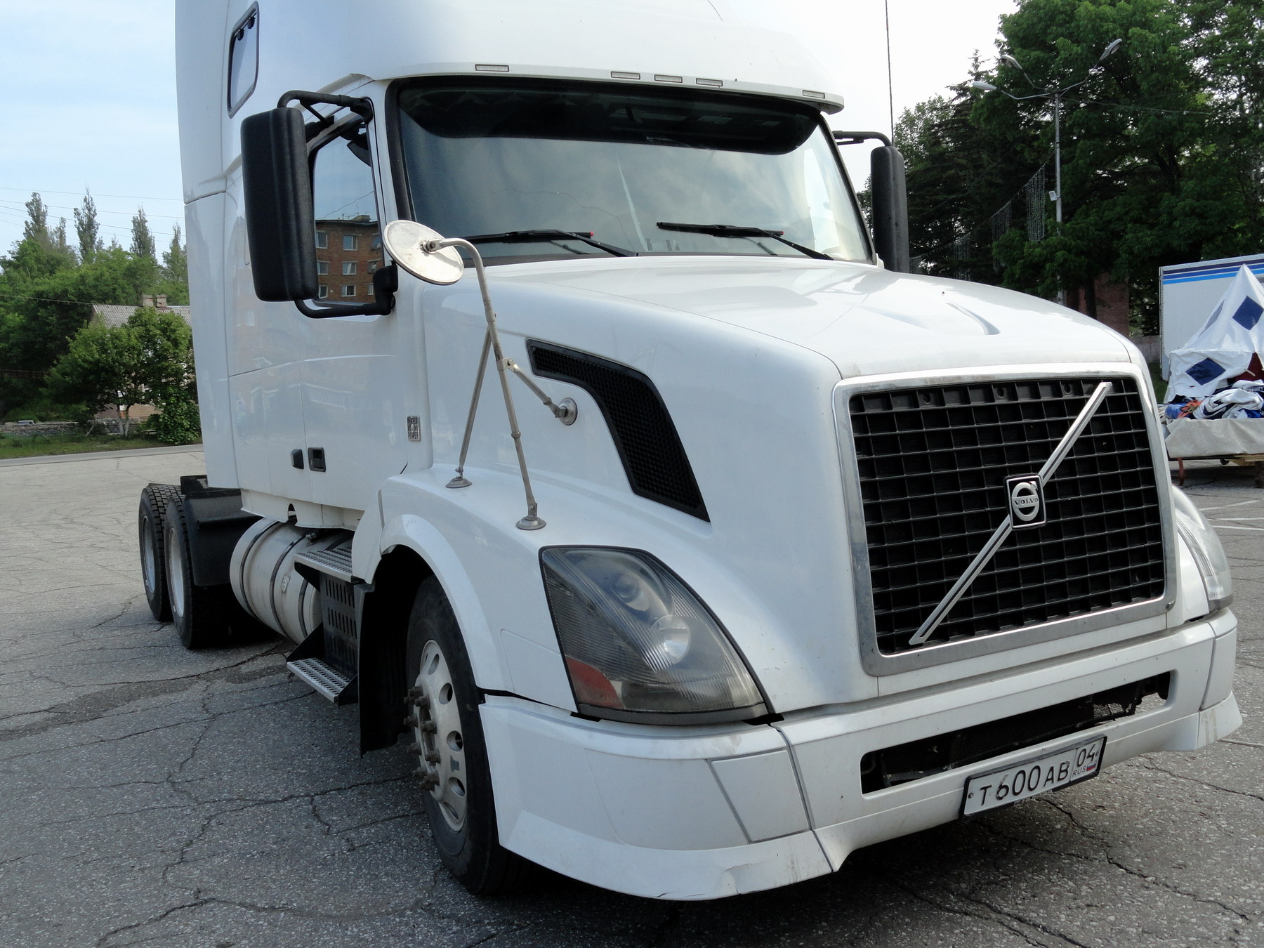 т 600 ав 04, Volvo VN Series 2nd gen VNL, 2002­–2017