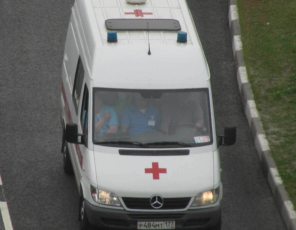 р 484 мт 177, Mercedes-Benz Sprinter 1st gen (Classic) (W901–905), facelift, 2000–2006 (2013–2018 for CIS-market)