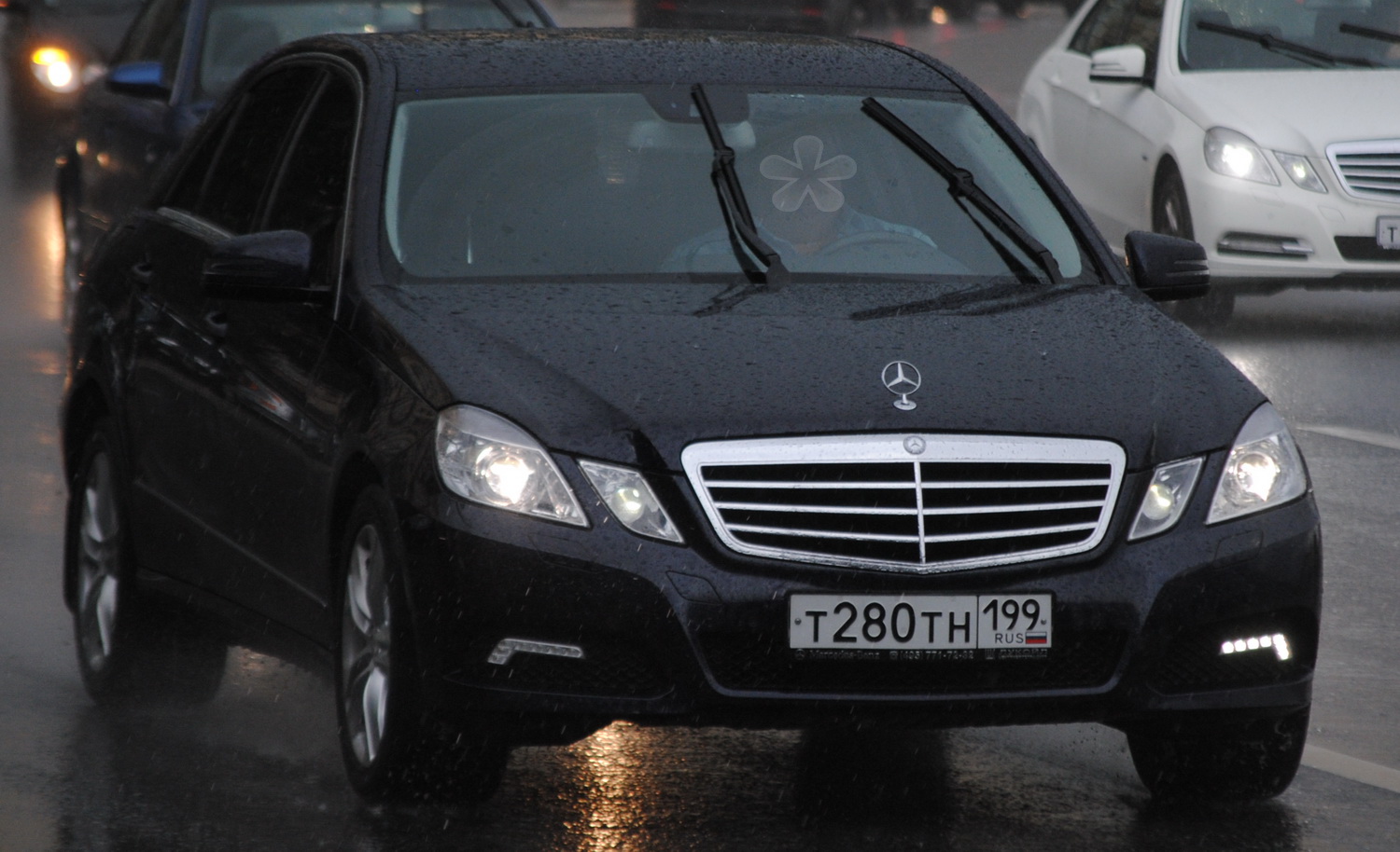 т 280 тн 199, Mercedes-Benz E-Klasse 4th gen Sedan (W212), 2009­–2013