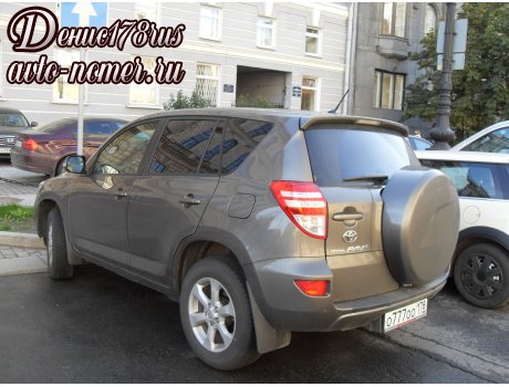 о777оо178, Toyota RAV4