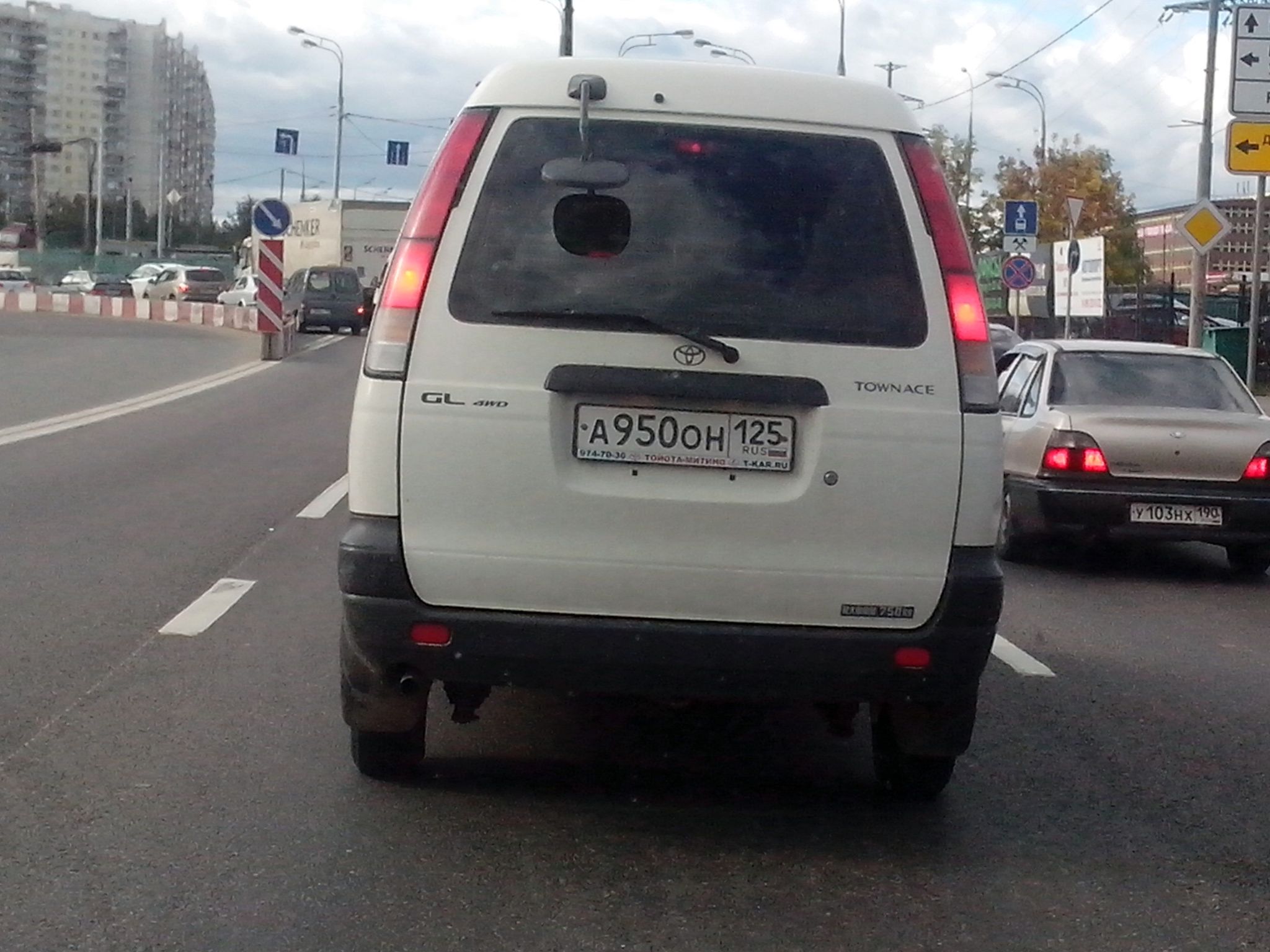 а 950 он 125, Toyota TownAce 