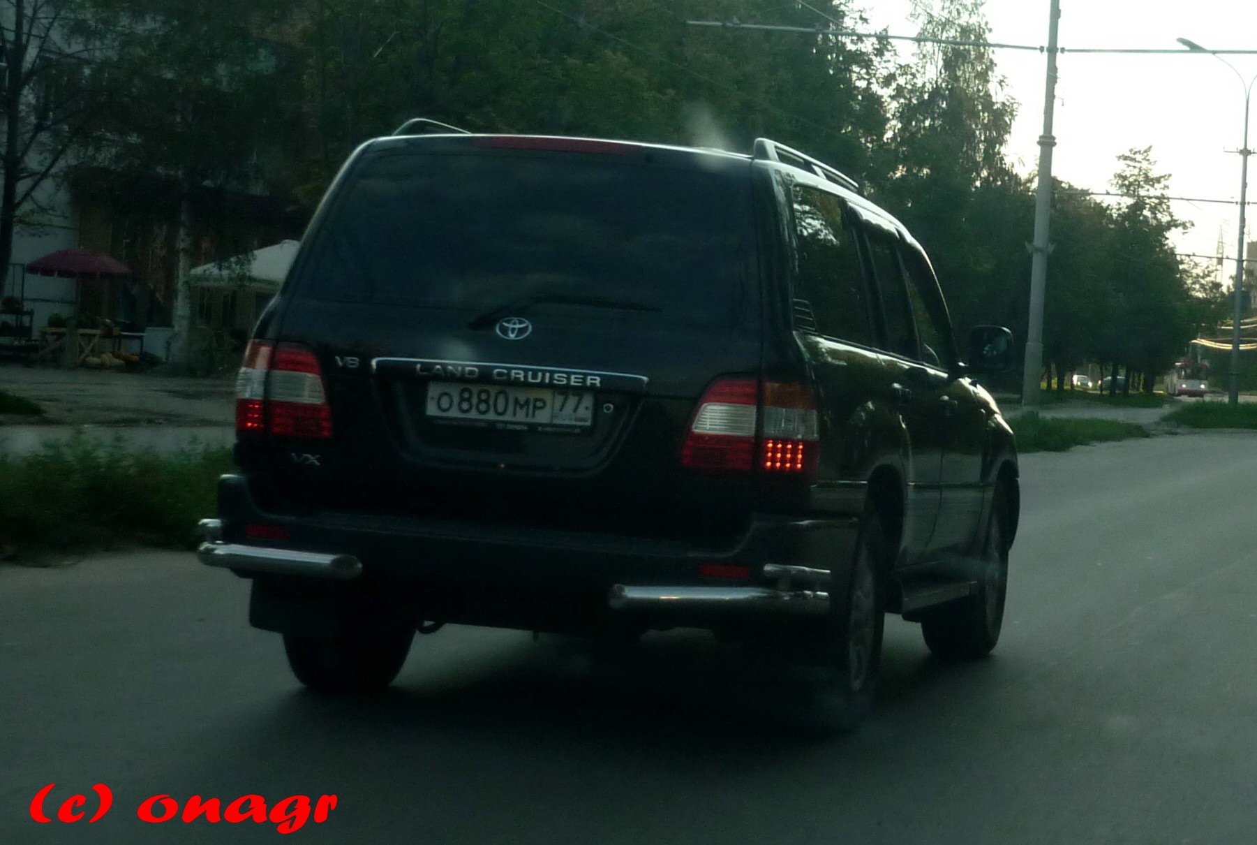 о 880 мр 77, Toyota Land Cruiser 100 (J100), 1998–2007