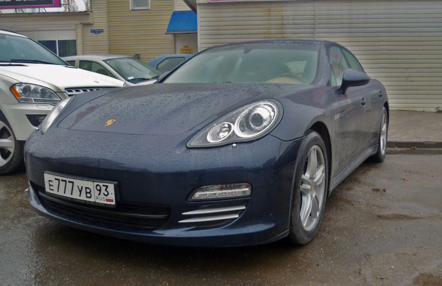 е 777 ув 93, Porsche Panamera 1st gen (970), 2009–2013