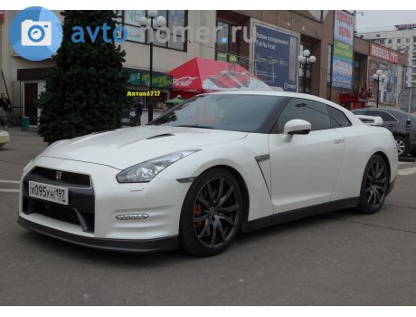 х095ун197, Nissan GT-R