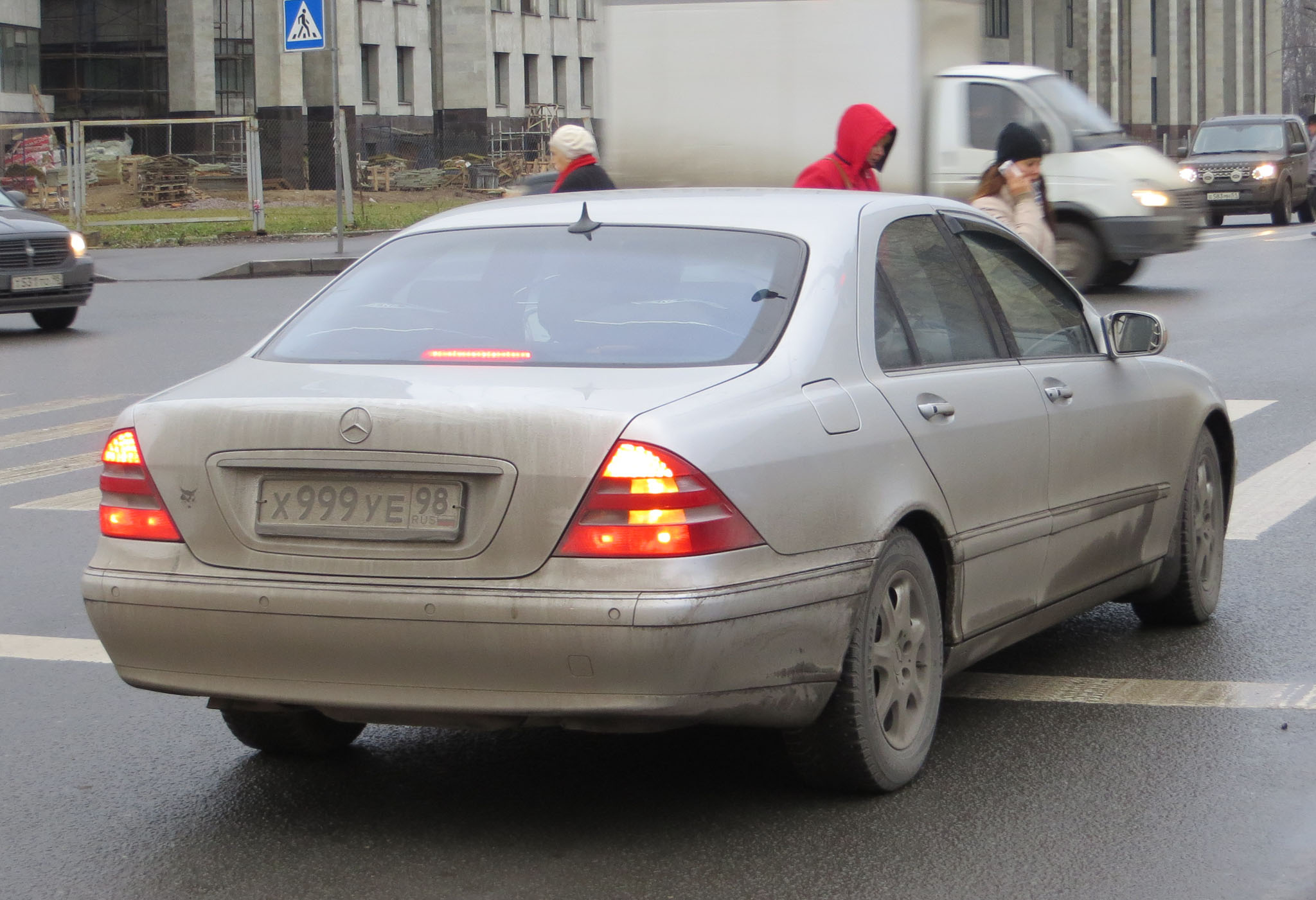 х 999 уе 98, Mercedes-Benz S-Klasse 6th gen (W220/V220), 1998–2005