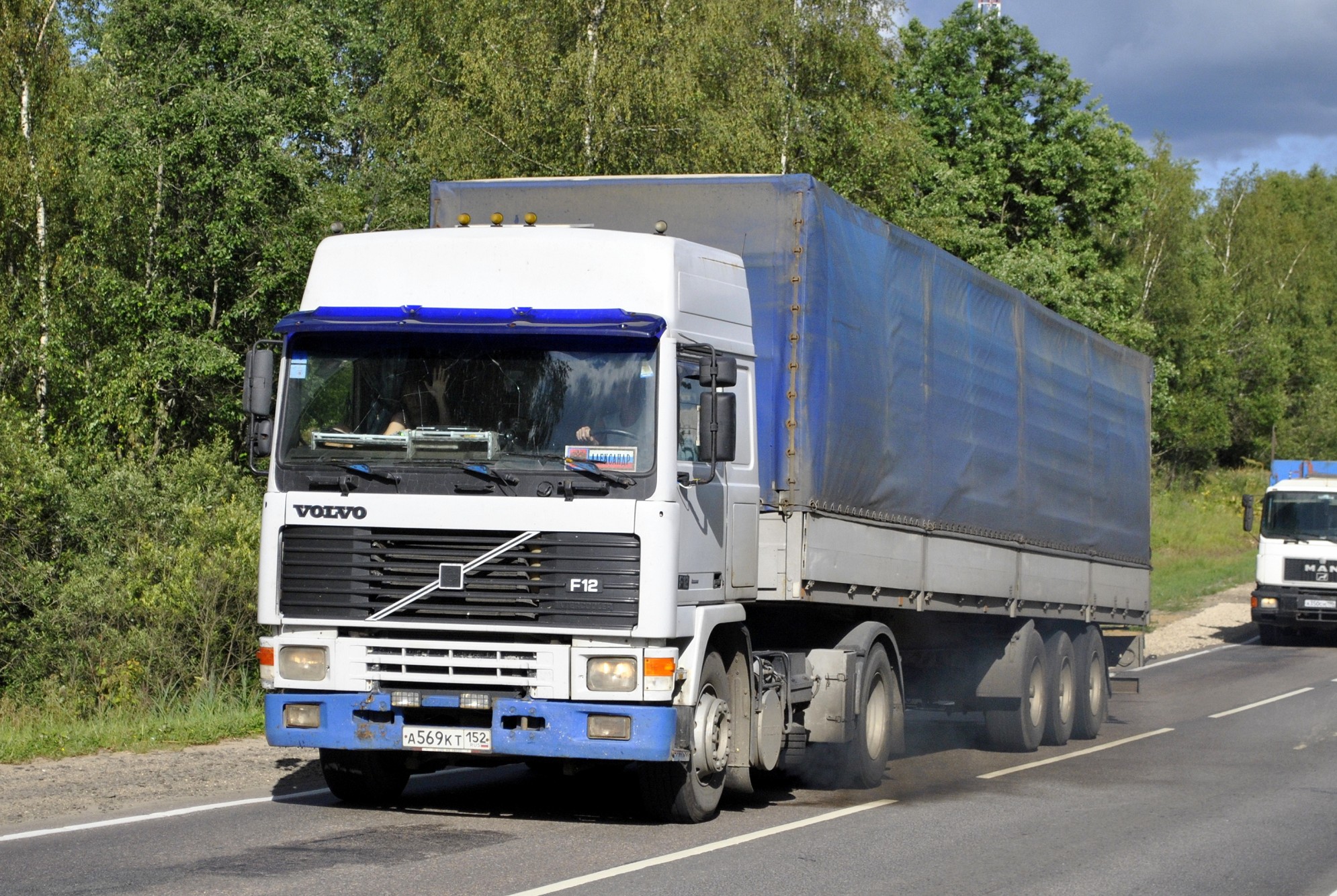 а 569 кт 152, Volvo F12 