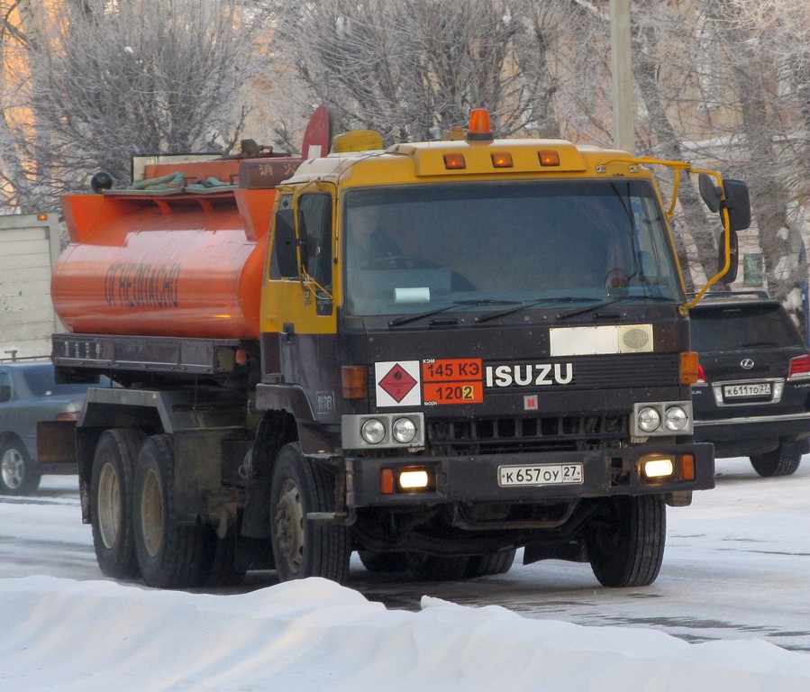к 657 оу 27, Isuzu 810 