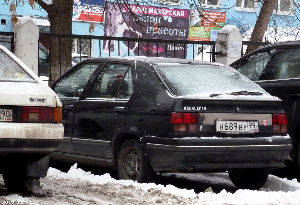 н 689 ву 99, Renault 19 1st gen 5-door Hatch (B53), 1988–1992