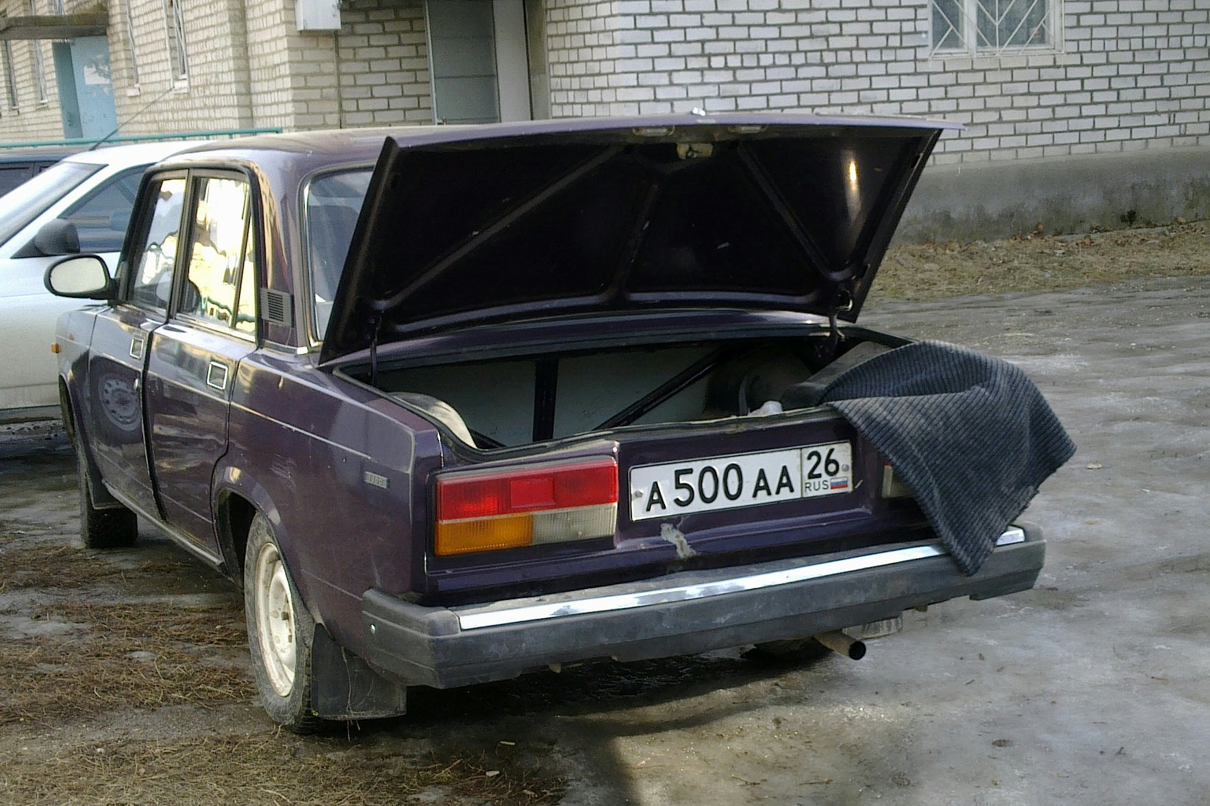 а 500 аа 26, Lada (VAZ) 2107 Жигули (Nova / Riva / Signet / 1500), 1982–2014