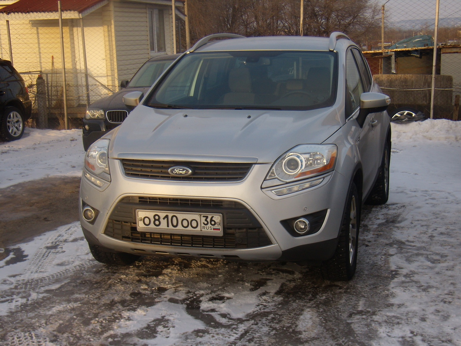о 810 оо 36, Ford Kuga 1st gen (C394), 2008–2013
