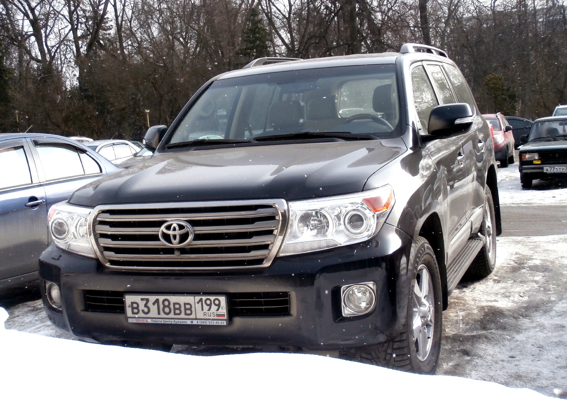 в 318 вв 199, Toyota Land Cruiser 200 (J200), 1st facelift, 2011–2015