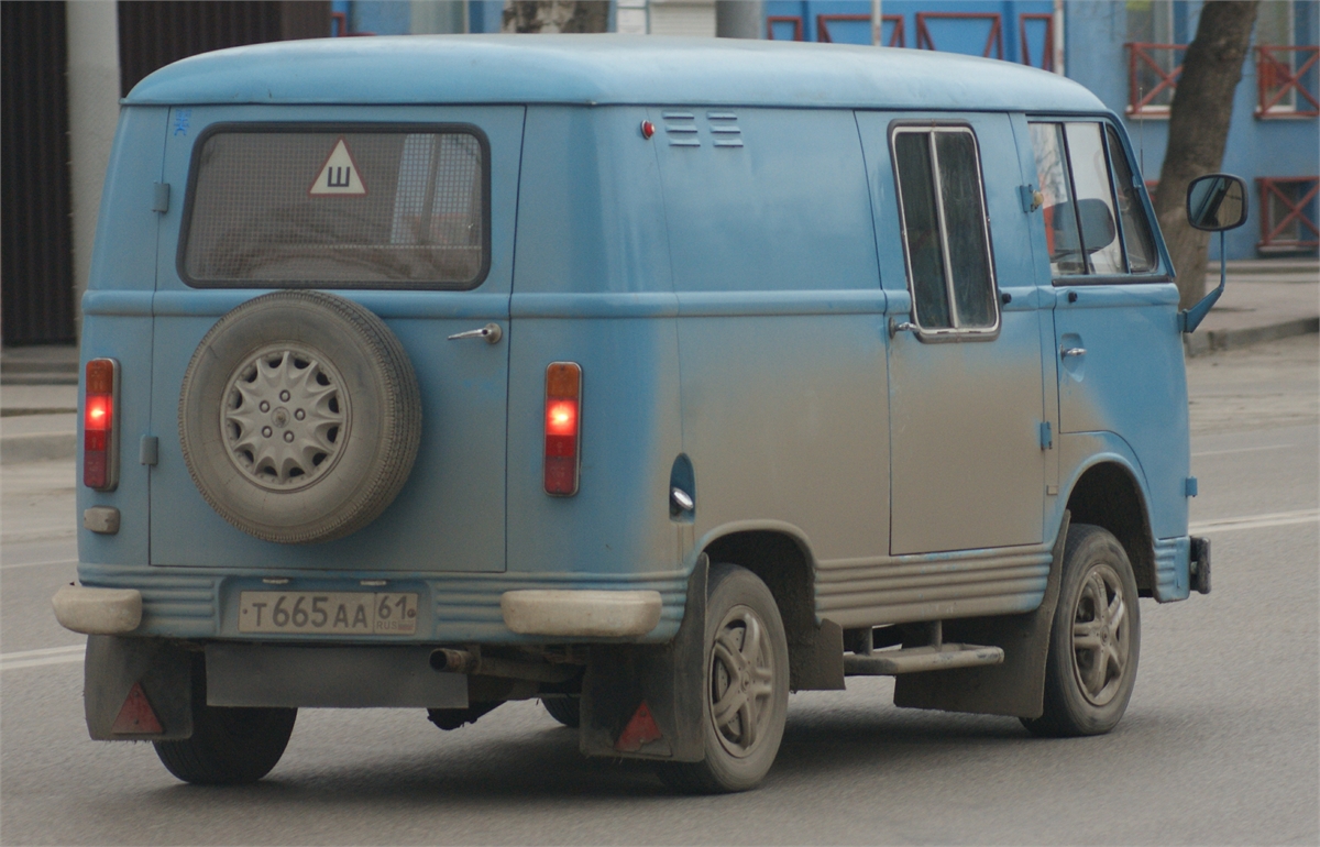 т 665 аа 61, Ford Taunus Transit 