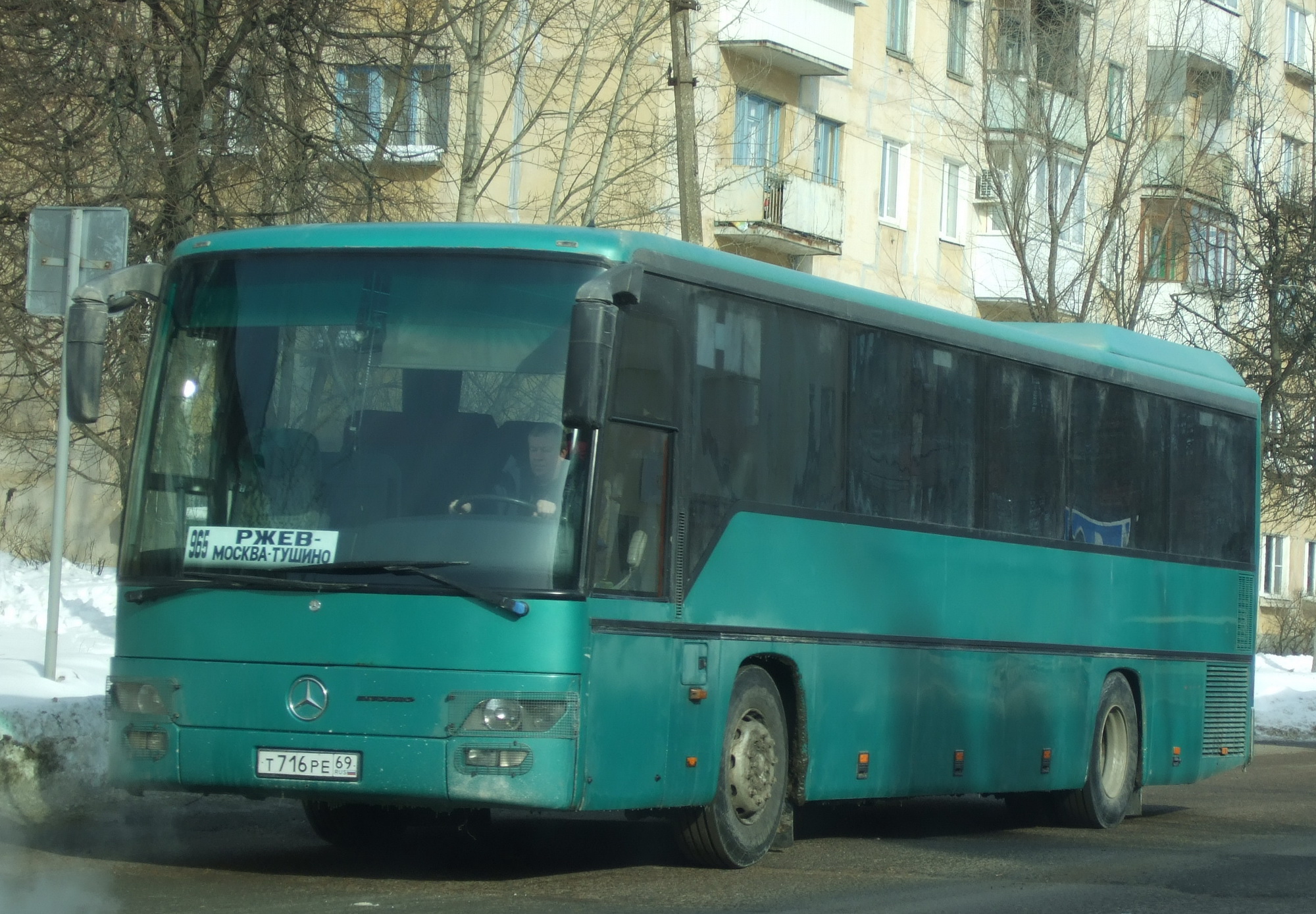 Автобусы ржев тверь сегодня. Мерседес 0560 Интуро. Mercedes-Benz Intouro. Автобусы Ржев. Автобус Тверь Ржев.