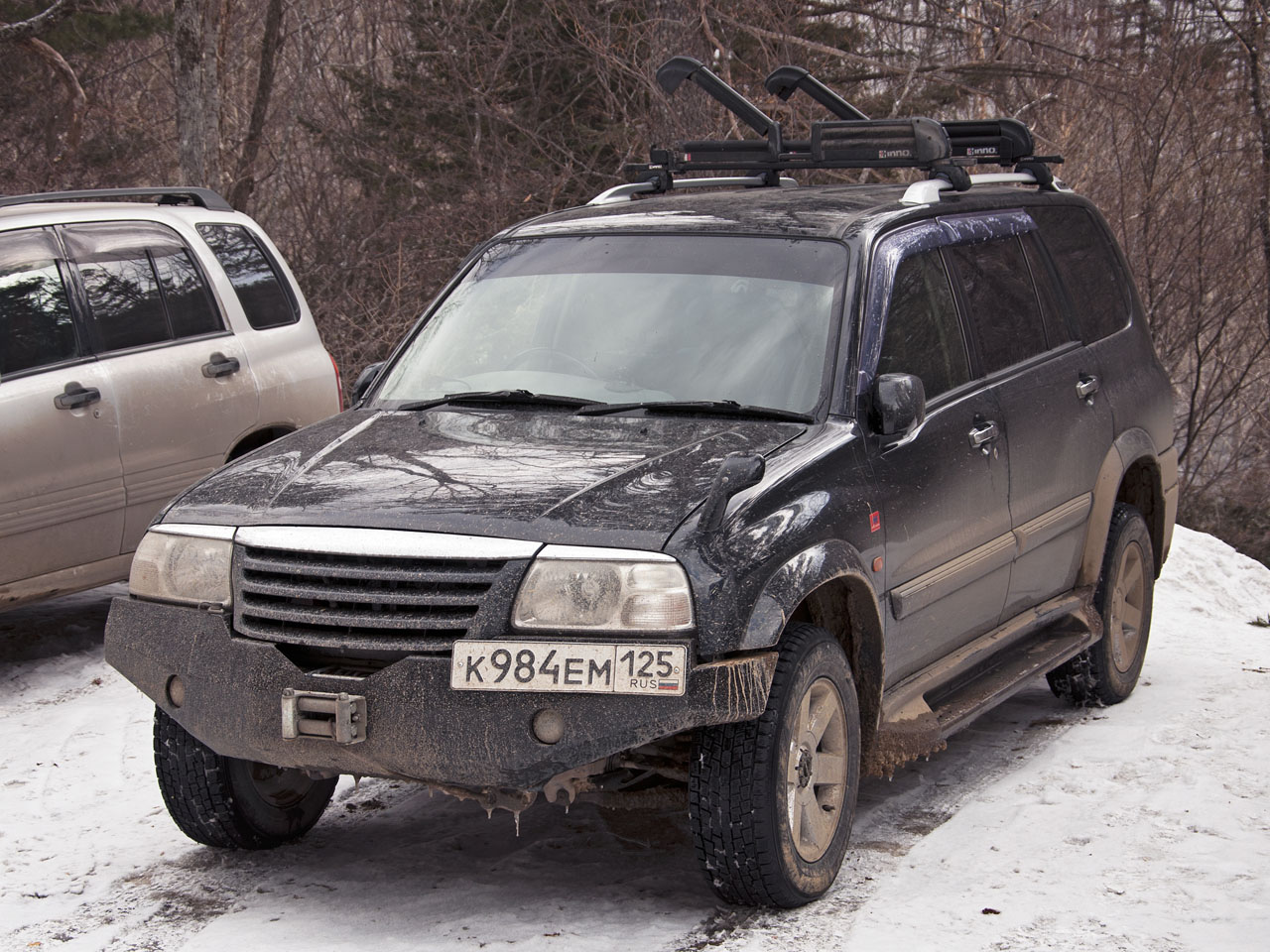 к 984 ем 125, Suzuki Grand Escudo 1st gen (TX92W), 2000–2003