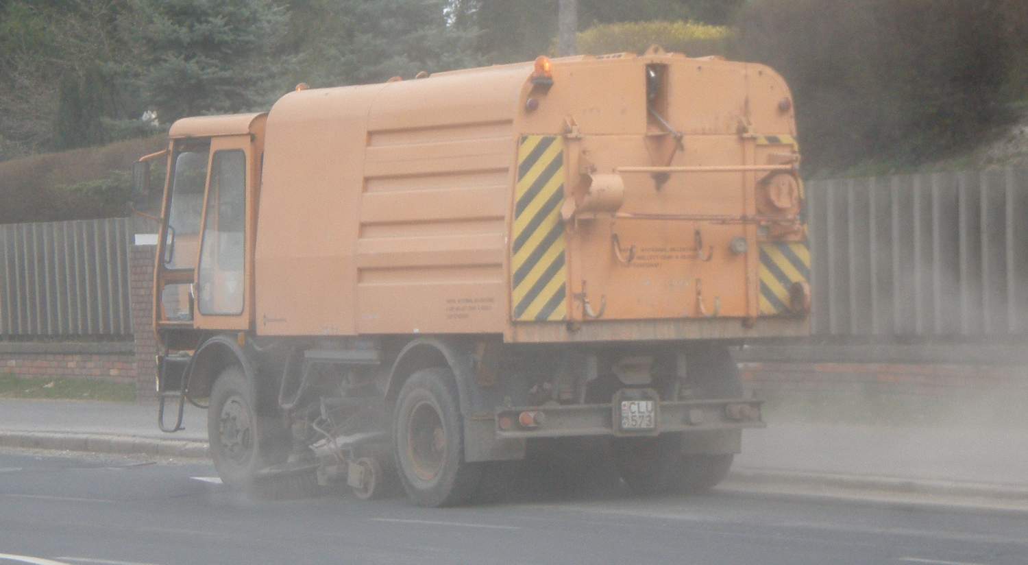 CLU-573, IFA KM 2301 