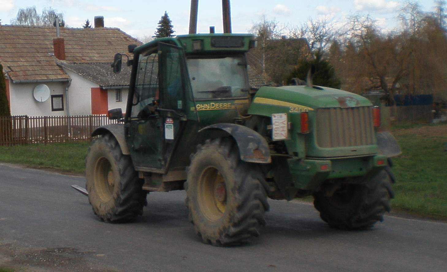 YHZ-066, John Deere J-Series 