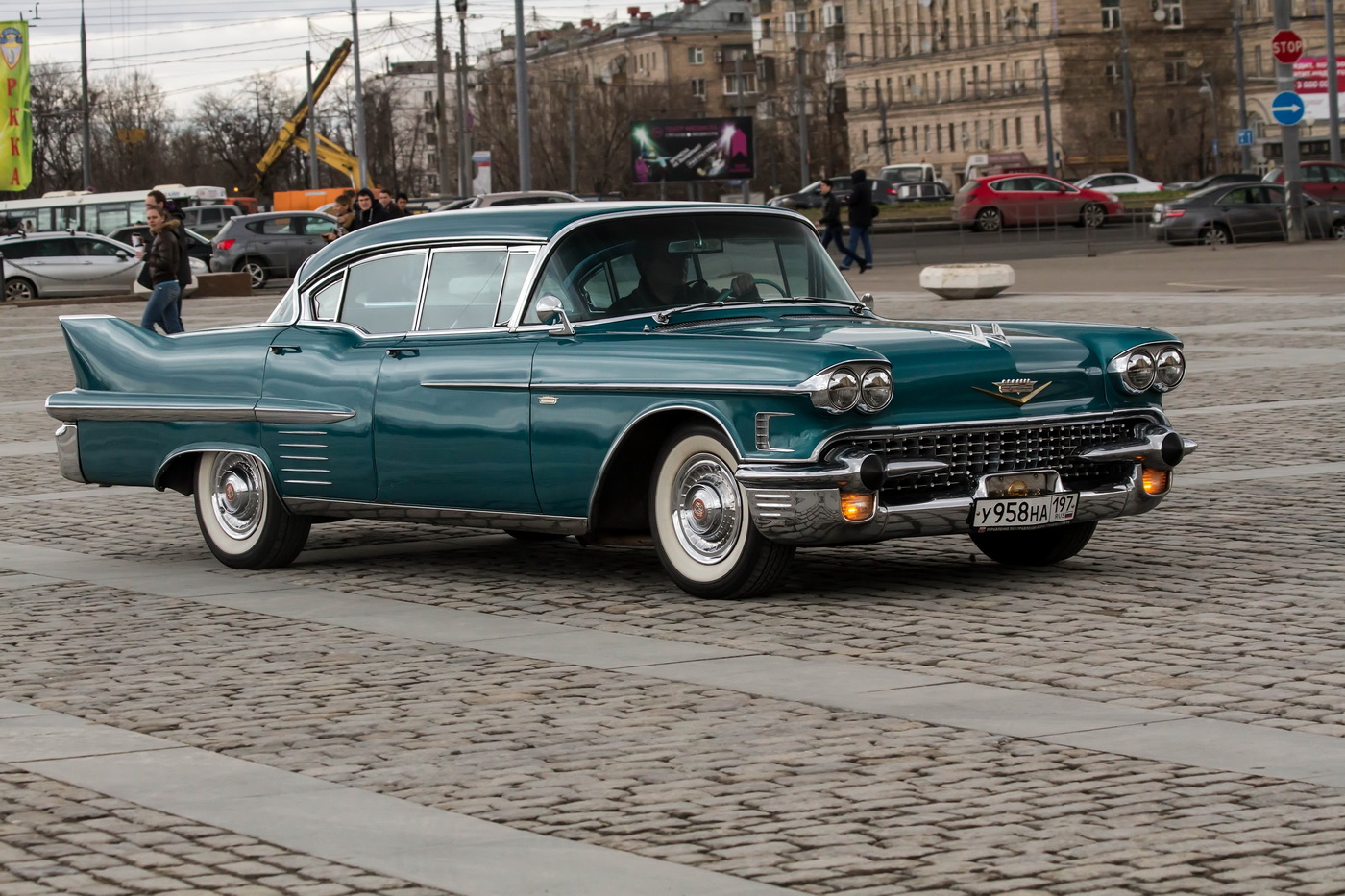 у 958 на 197, Cadillac Series 62 