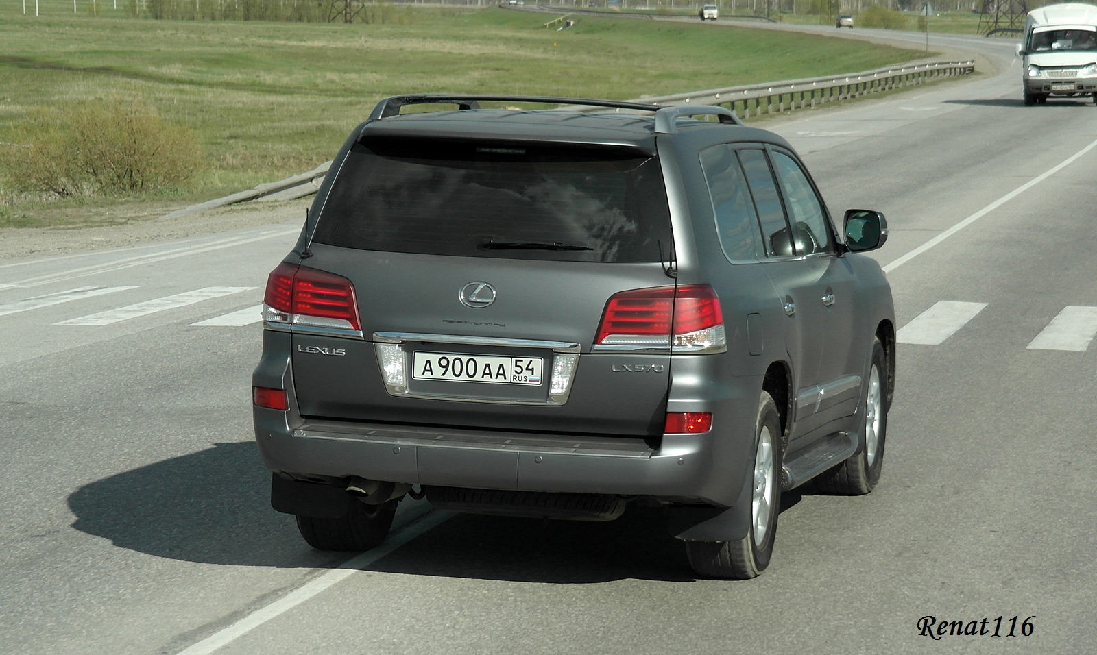 а 900 аа 54, Lexus LX 