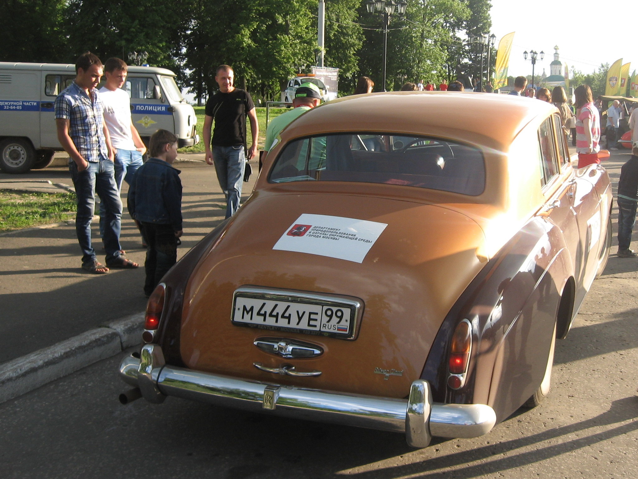 м 444 уе 99, Rolls-Royce Silver Cloud 