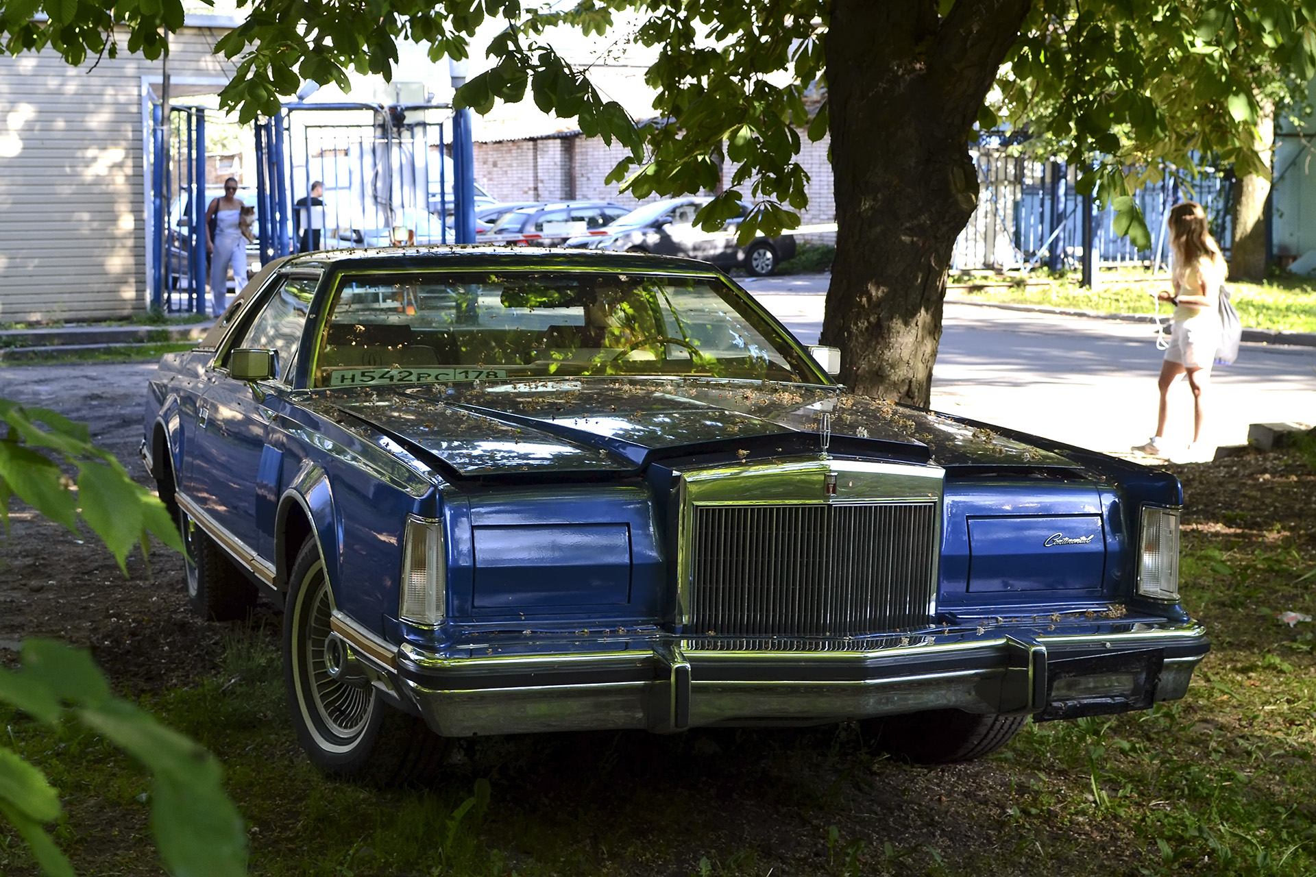 Lincoln Continental 1967 2280x1080