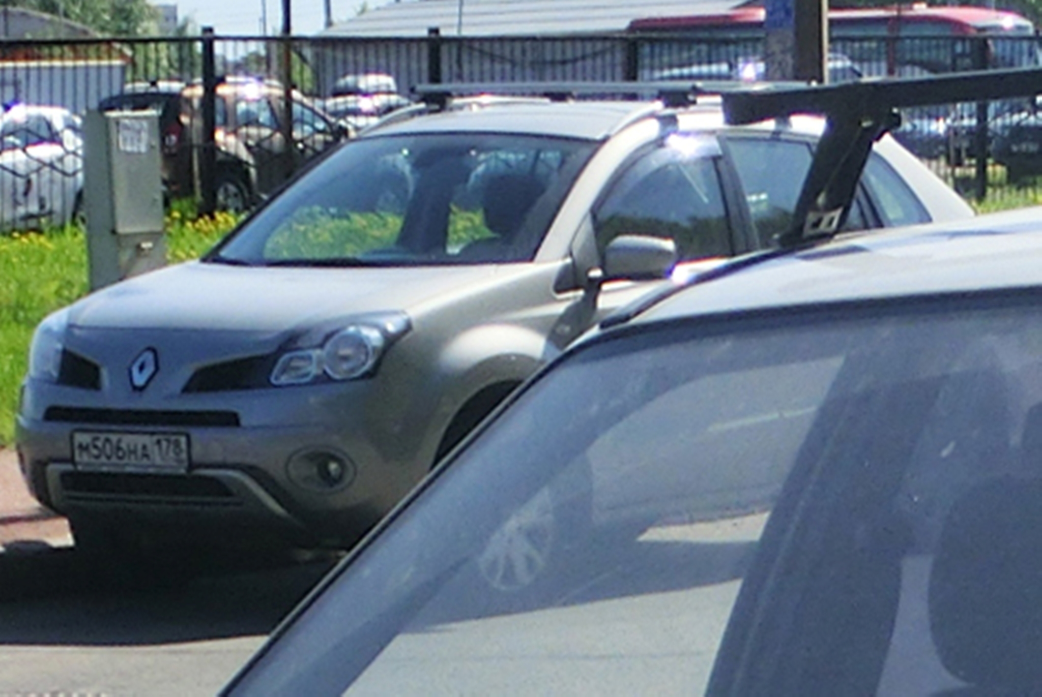 м 506 на 178, Renault Koleos 