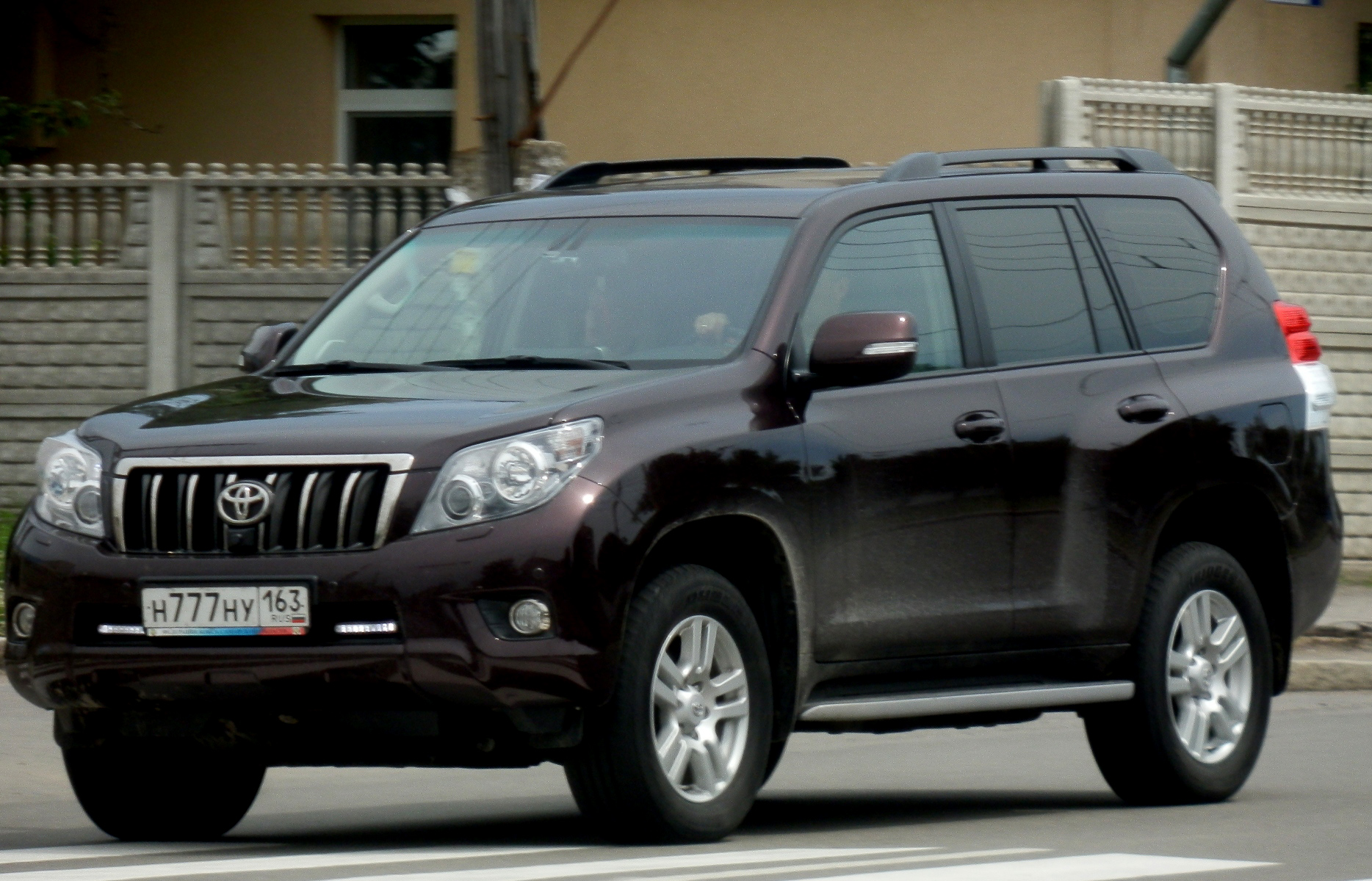 н 777 ну 163, Toyota Land Cruiser Prado 4th gen 5-door SUV (J150), 2009–2013