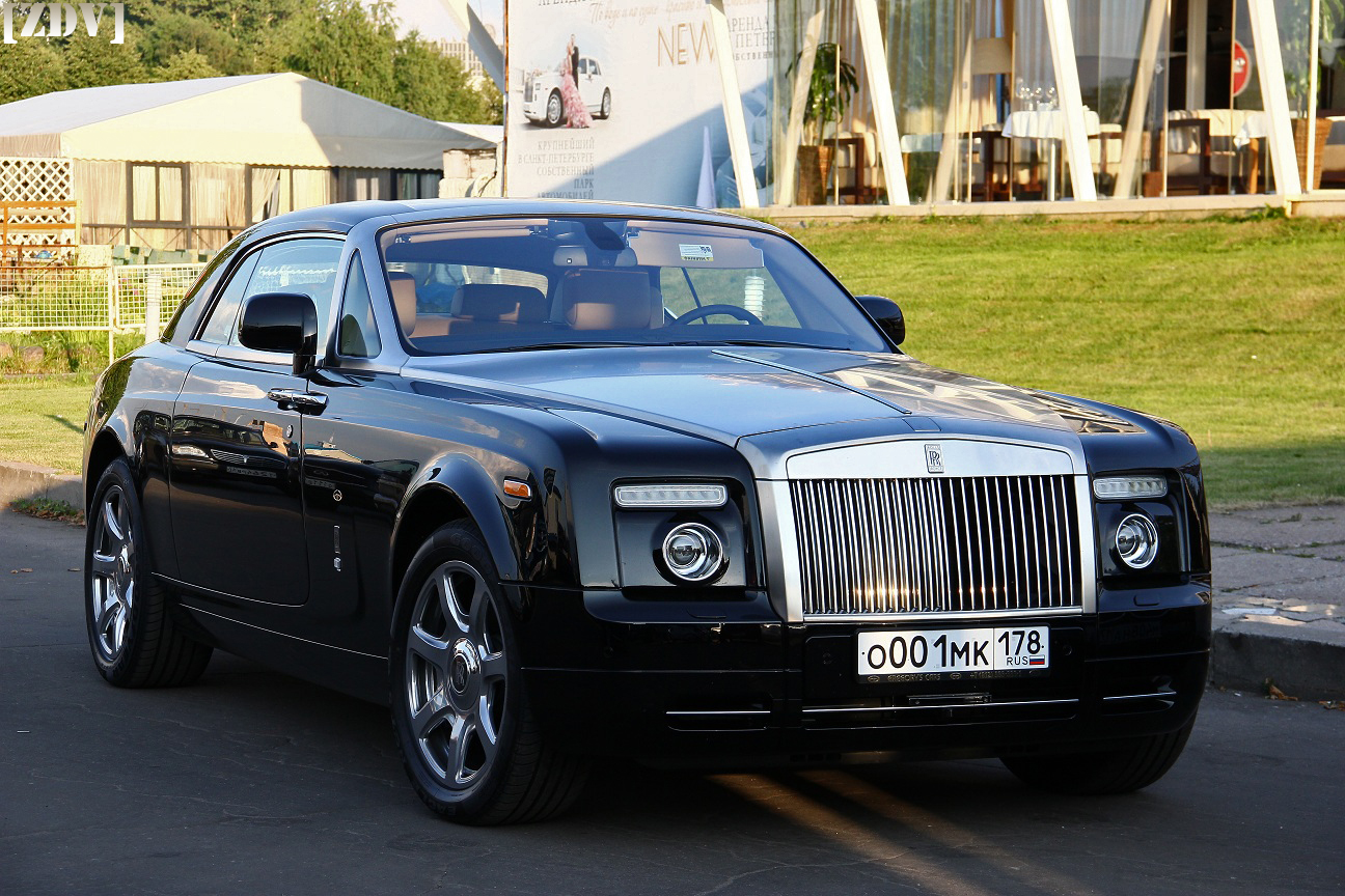 Роллс россия. Rolls Royce Phantom 2016. Роллс Ройс 001. Rolls Royce Phantom Coupe 2023. Rolls Royce Coupe 2023.