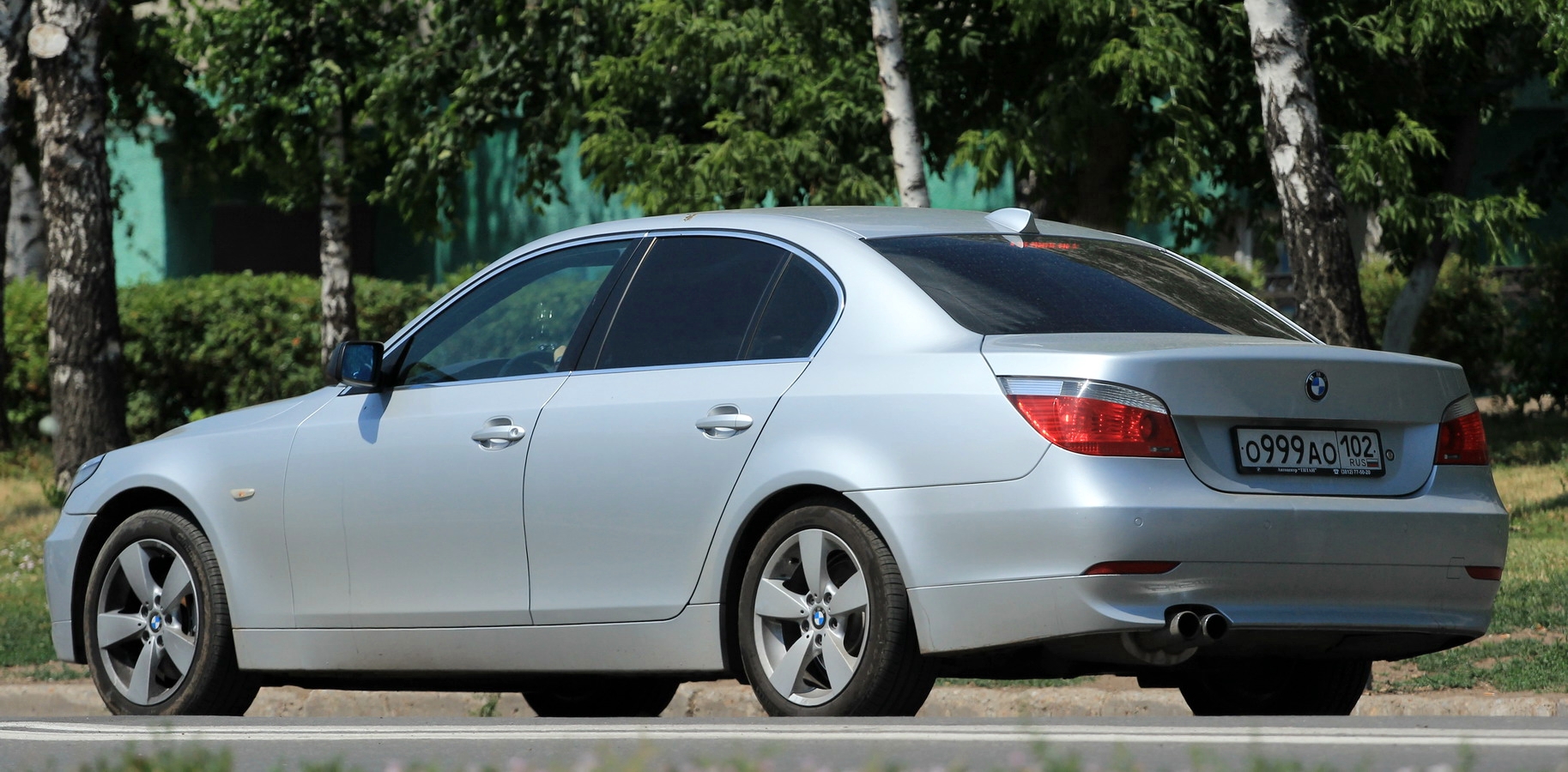 о 999 ао 102, BMW 5 Series 5th gen Sedan (E60), 2003–2010
