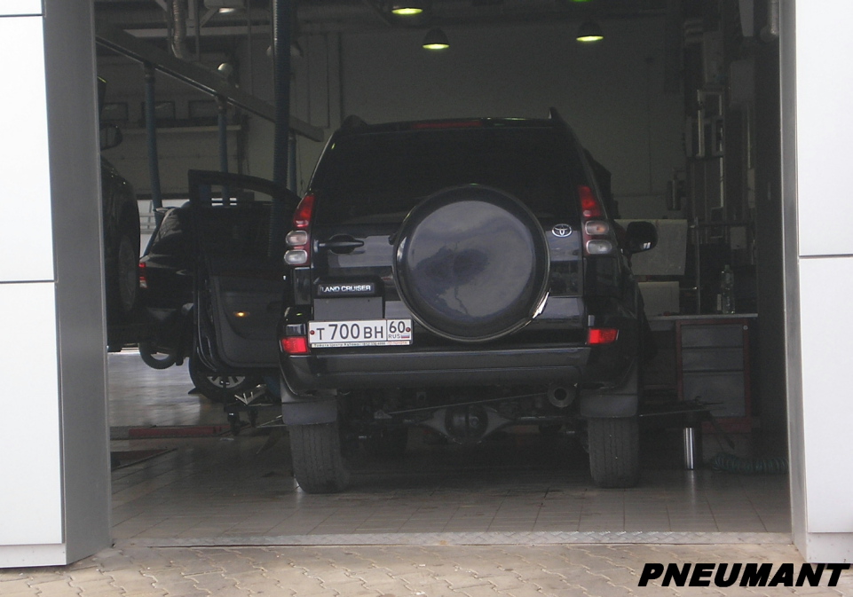 т 700 вн 60, Toyota Land Cruiser Prado 3rd gen 5-door SUV (J120), 2002–2009