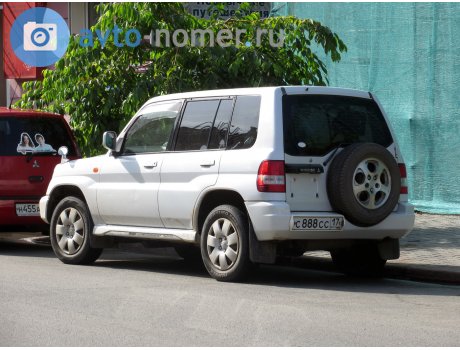с888сс17, Mitsubishi Pajero iO