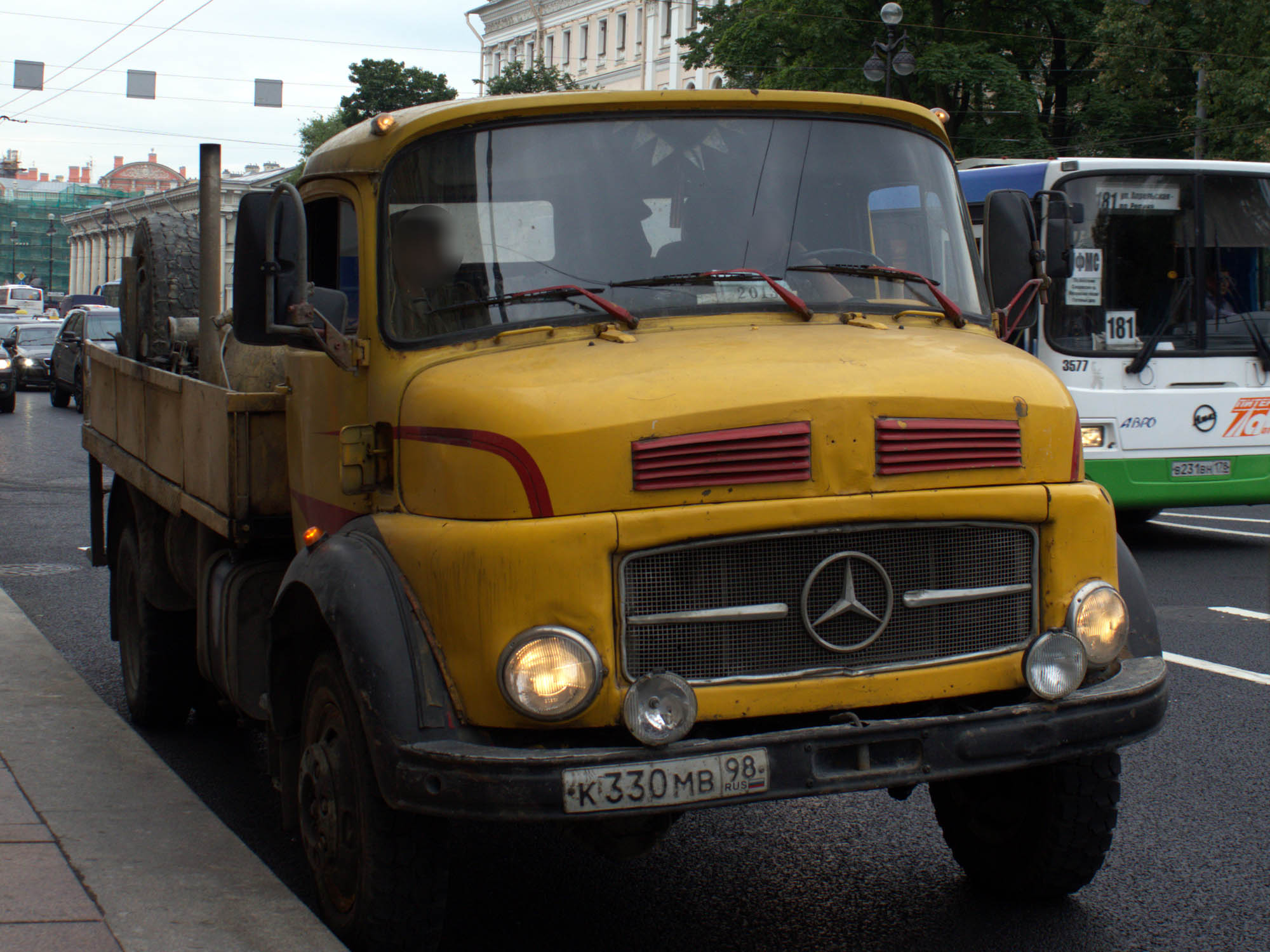 к 330 мв 98, Mercedes-Benz L/LA-Series Trucks 