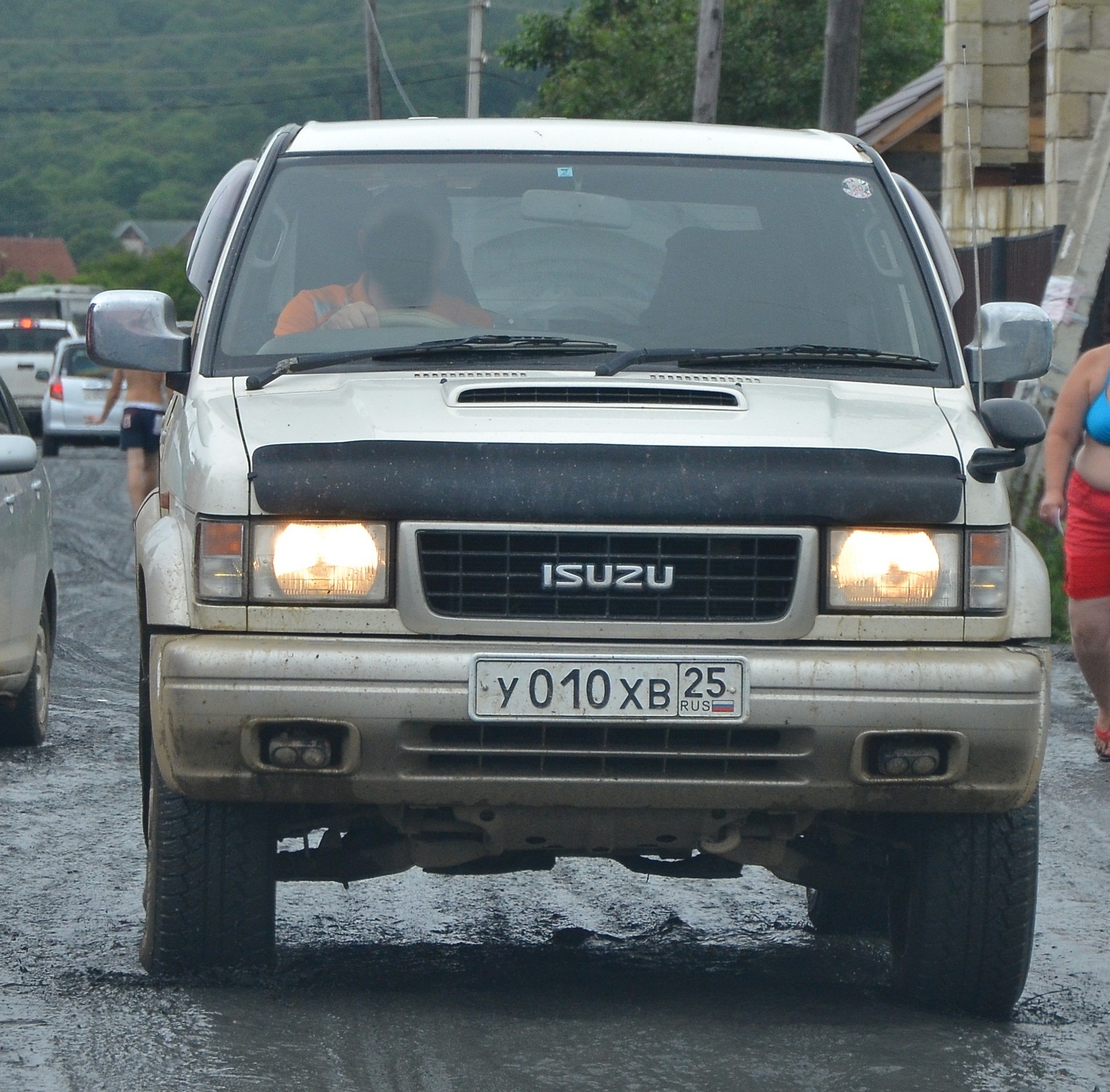 у 010 хв 25, Isuzu Bighorn 