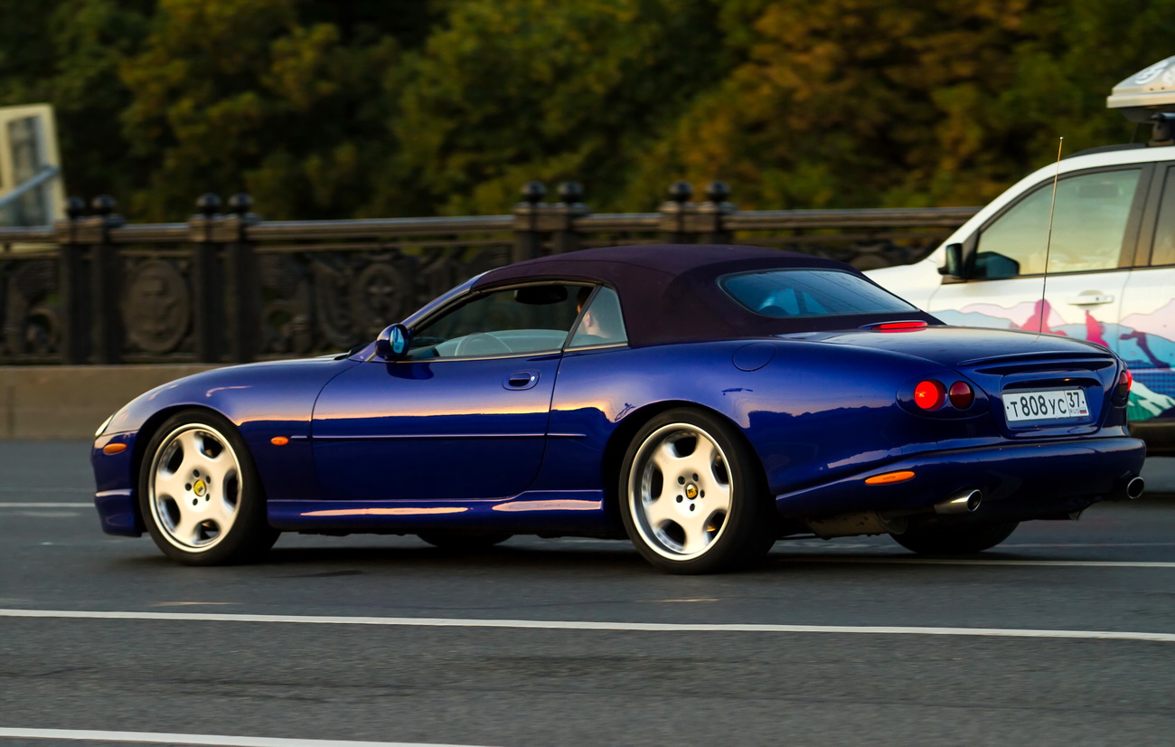 т 808 ус 37, Jaguar XKR 1st gen Convertible (X100), 1998–2006