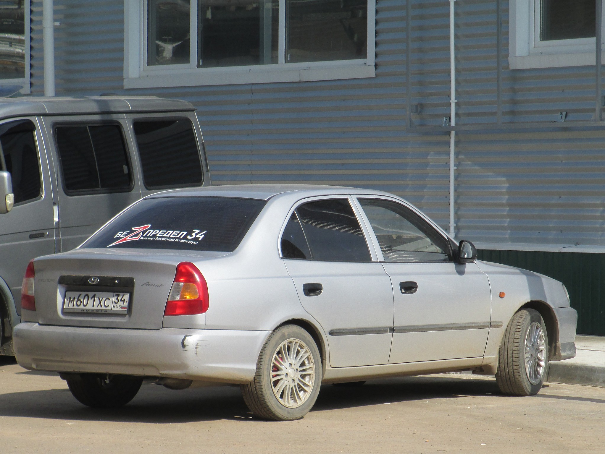 м 601 хс 34, Hyundai Accent 2nd gen Sedan (LC), 1999–2003 (–2016 for others)